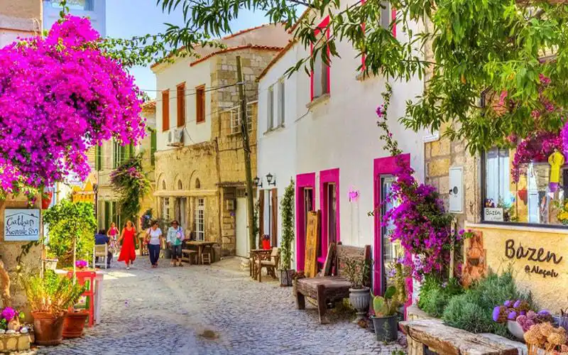 Tura Turizm | Çeşme Port
