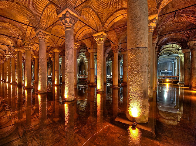Tura Turizm | The Basilica Cistern
