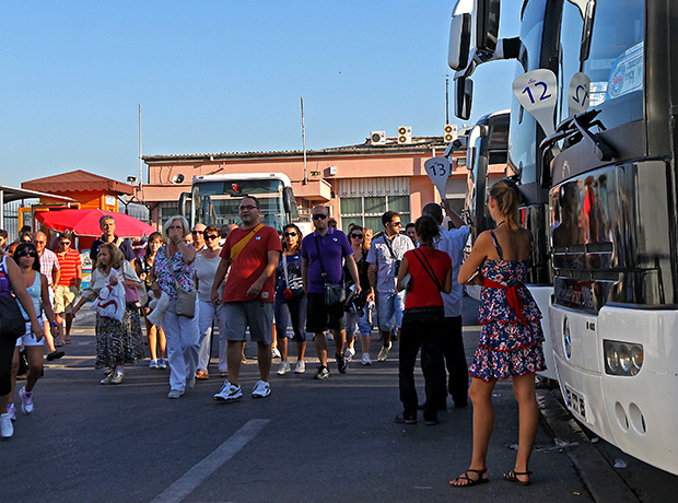 Tura Turizm | İzmir Port