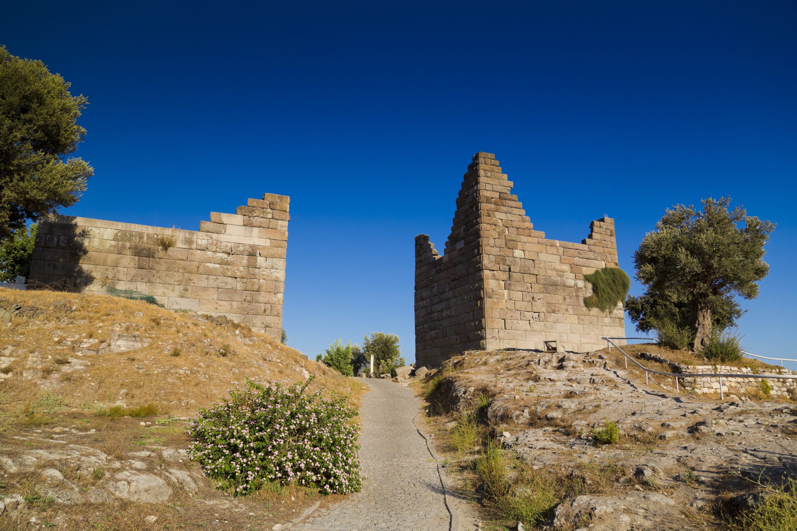 Tura Turizm | Castle of St. Peter